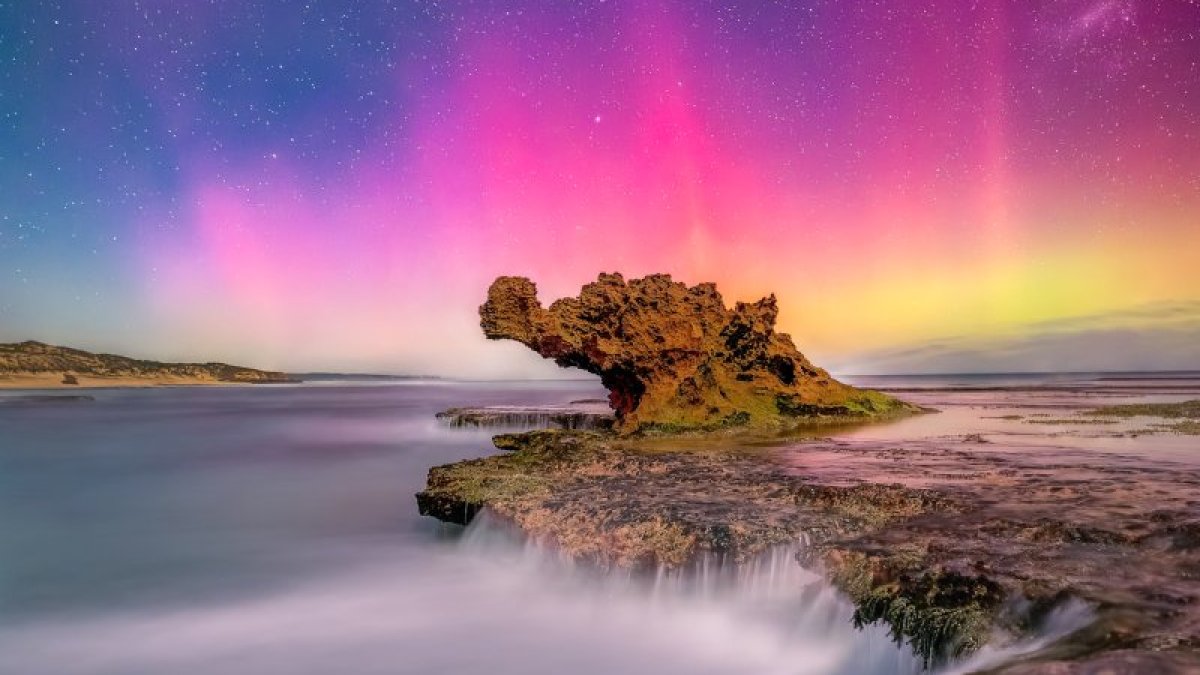 Capturing the Aurora Australis
