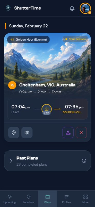 The Plans tab in dark mode showing an upcoming photo session with departure time and golden hour countdown